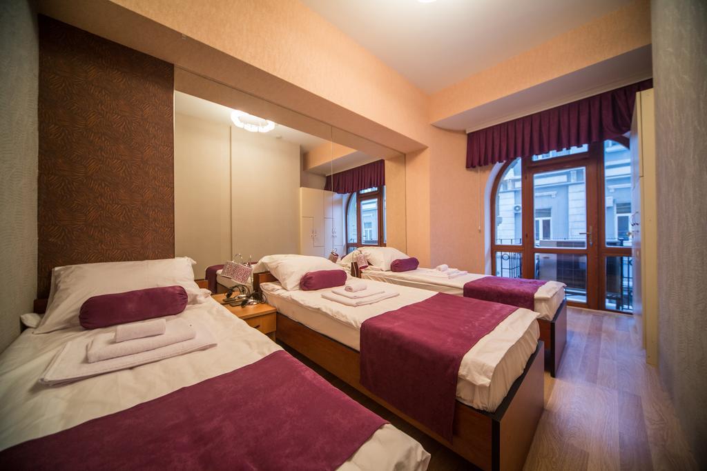 Hostel Inn Hotel&Hostel Баку Екстер'єр фото