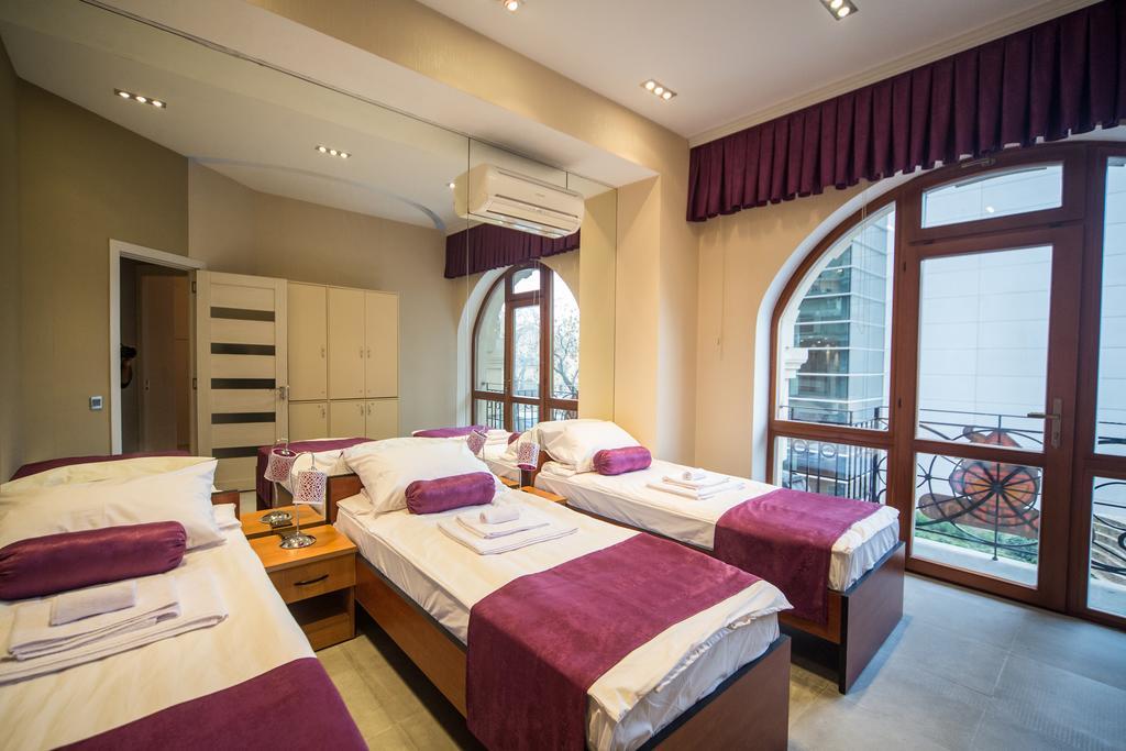 Hostel Inn Hotel&Hostel Баку Екстер'єр фото