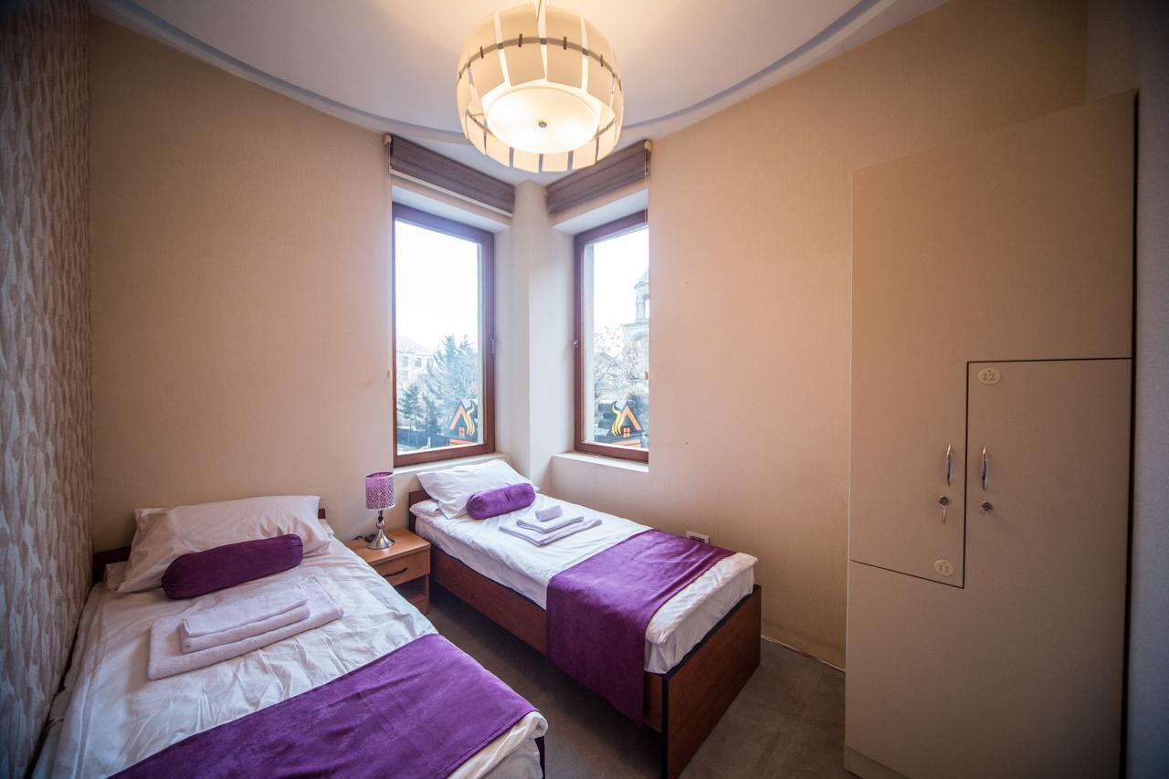 Hostel Inn Hotel&Hostel Баку Екстер'єр фото