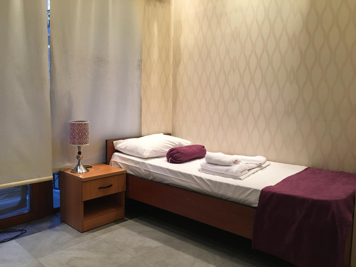 Hostel Inn Hotel&Hostel Баку Екстер'єр фото