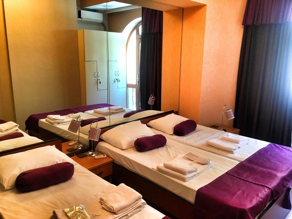Hostel Inn Hotel&Hostel Баку Екстер'єр фото