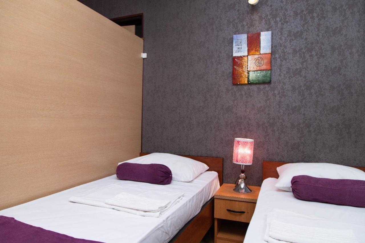 Hostel Inn Hotel&Hostel Баку Екстер'єр фото